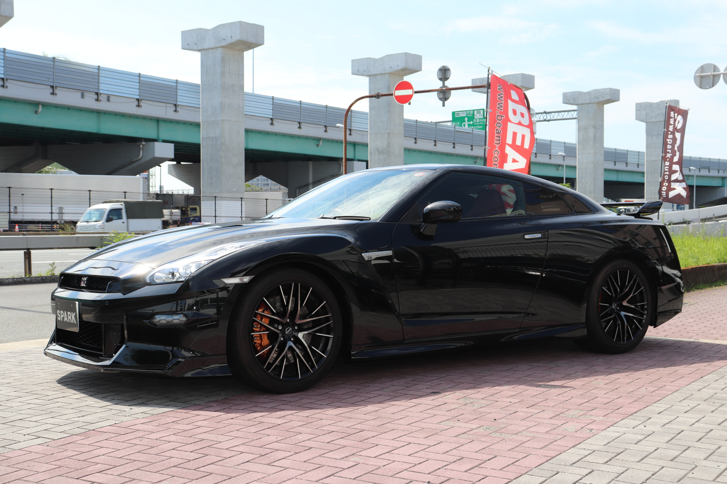 GT-R 3.8プレミアムエディション 4WD ワンオーナー 赤革 屋内保管 禁煙車両画像07