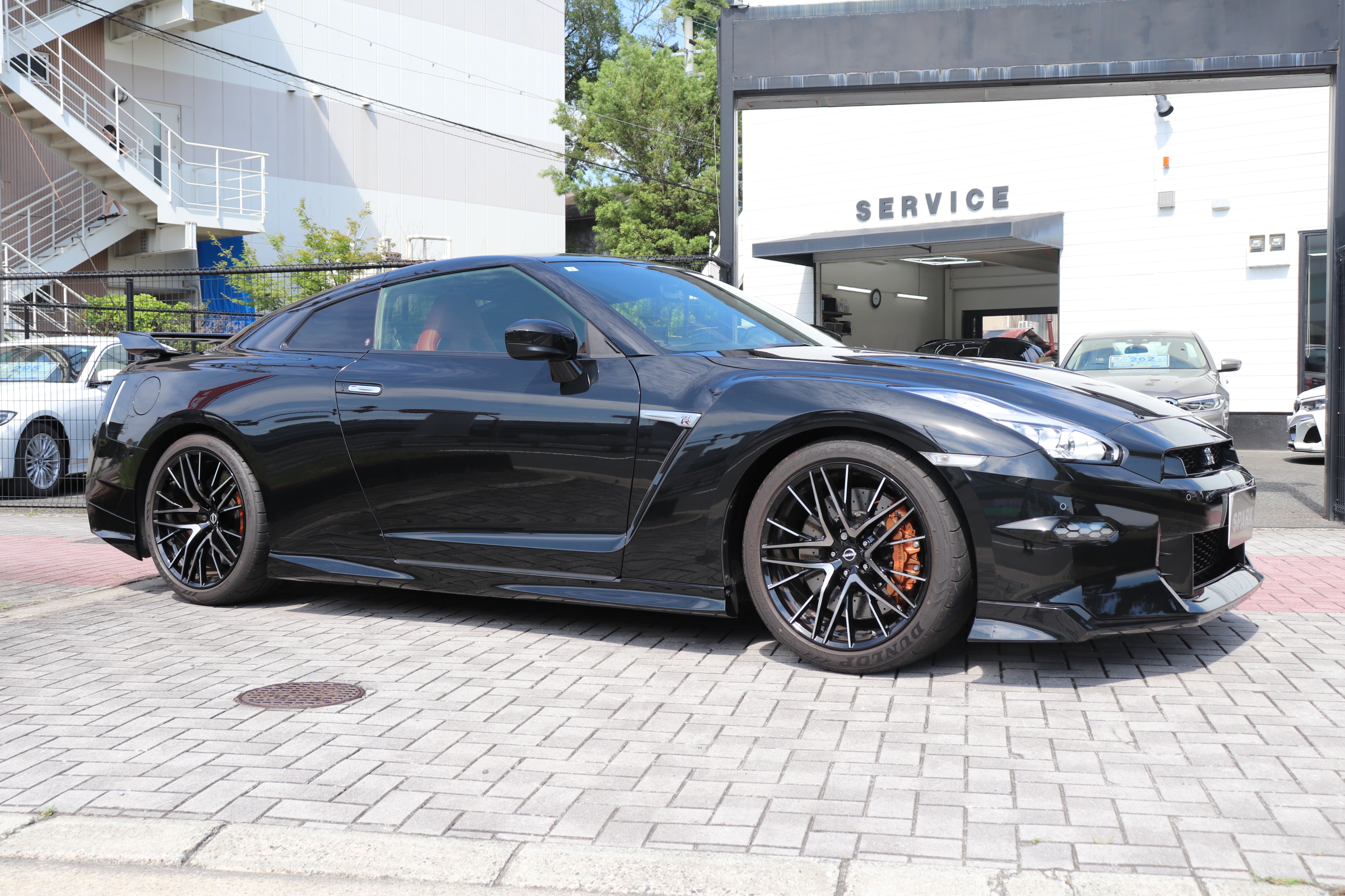 GT-R 3.8プレミアムエディション 4WD ワンオーナー 赤革 屋内保管 禁煙車両画像04