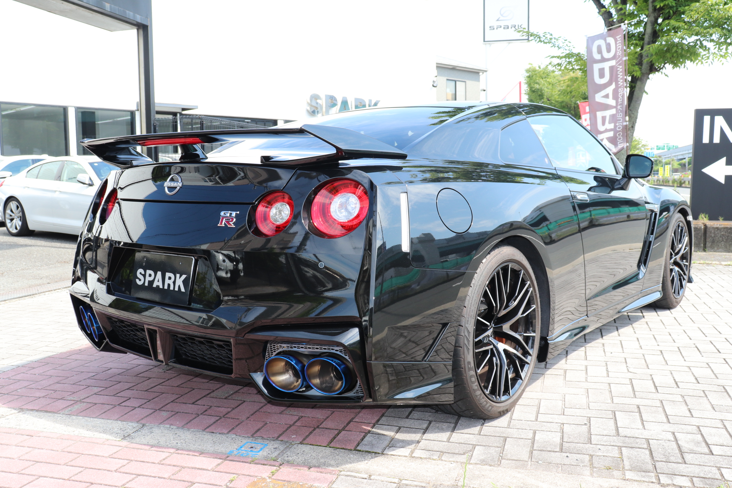 GT-R 3.8プレミアムエディション 4WD ワンオーナー 赤革 屋内保管 禁煙車両画像05