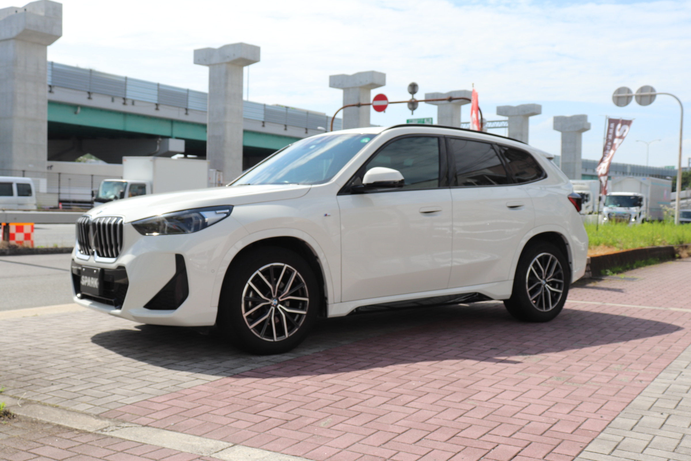 X1 ｘDrive 20i Ｍスポーツ 全周カメラ アンビエントライト オートRゲート車両画像08