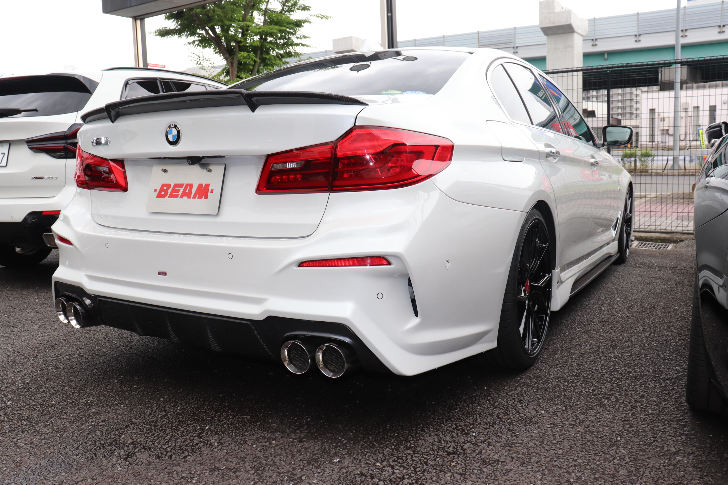 530i ラグジュアリーBEAMコンプリートカー ワンオナ 黒革 HUD ジェスチャーC車両画像06