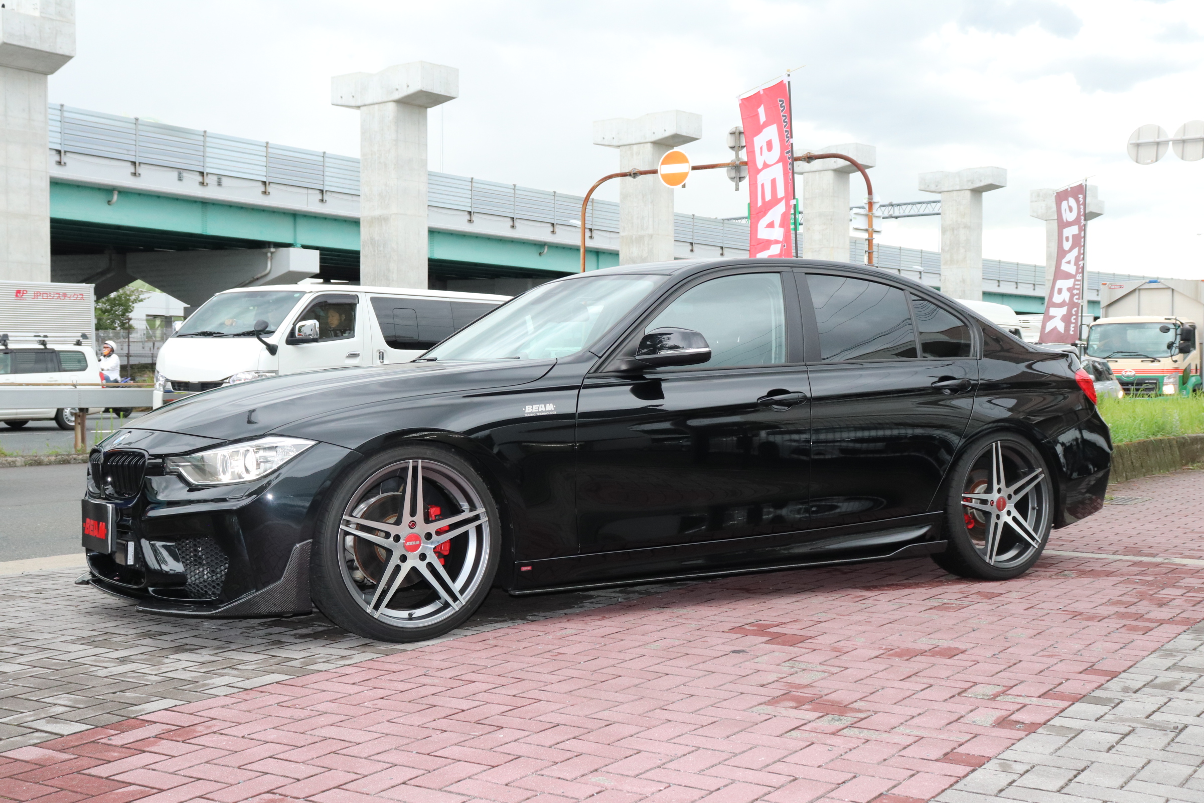 320i BEAMコンプリートカー ACC ブラックグリル アンドロイドモニター車両画像08