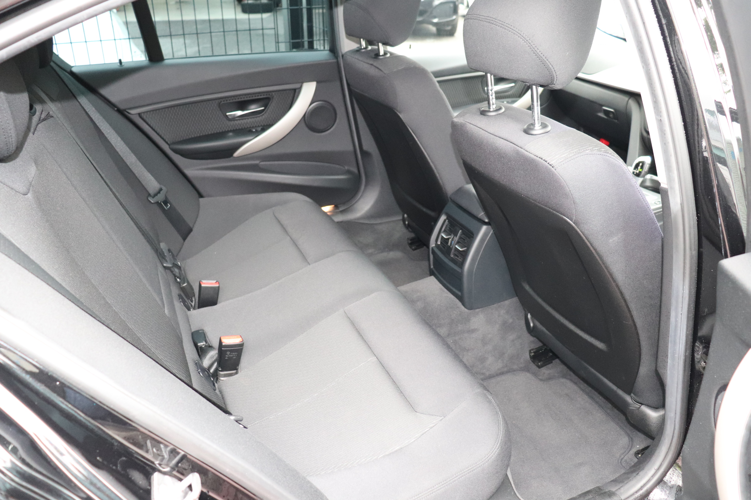 320i BEAMコンプリートカー ACC ブラックグリル アンドロイドモニター車両画像11