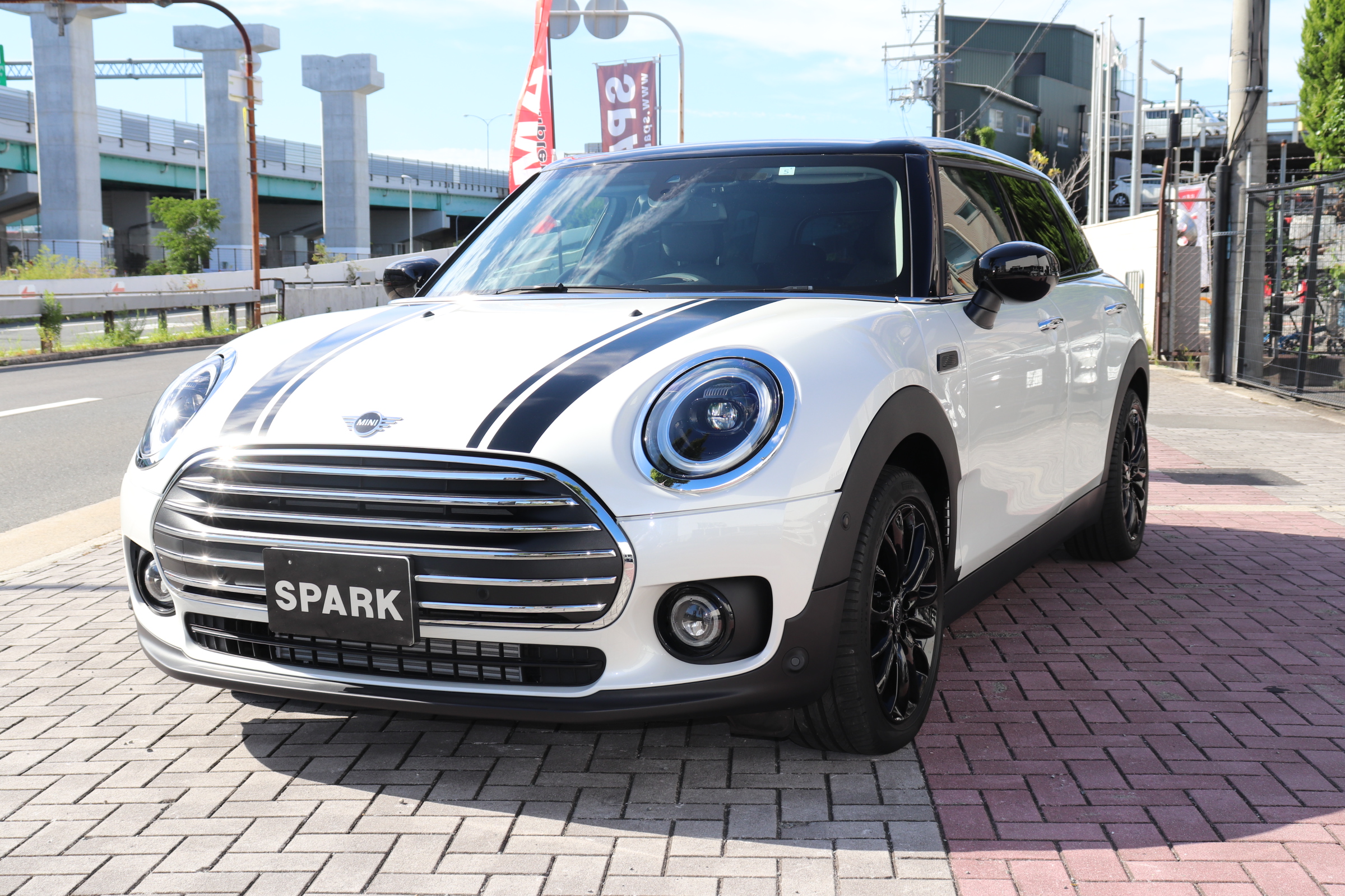MINI クーパーDクラブマン プレミアムプラスパッケージ ワンオーナー 最終モデルの画像