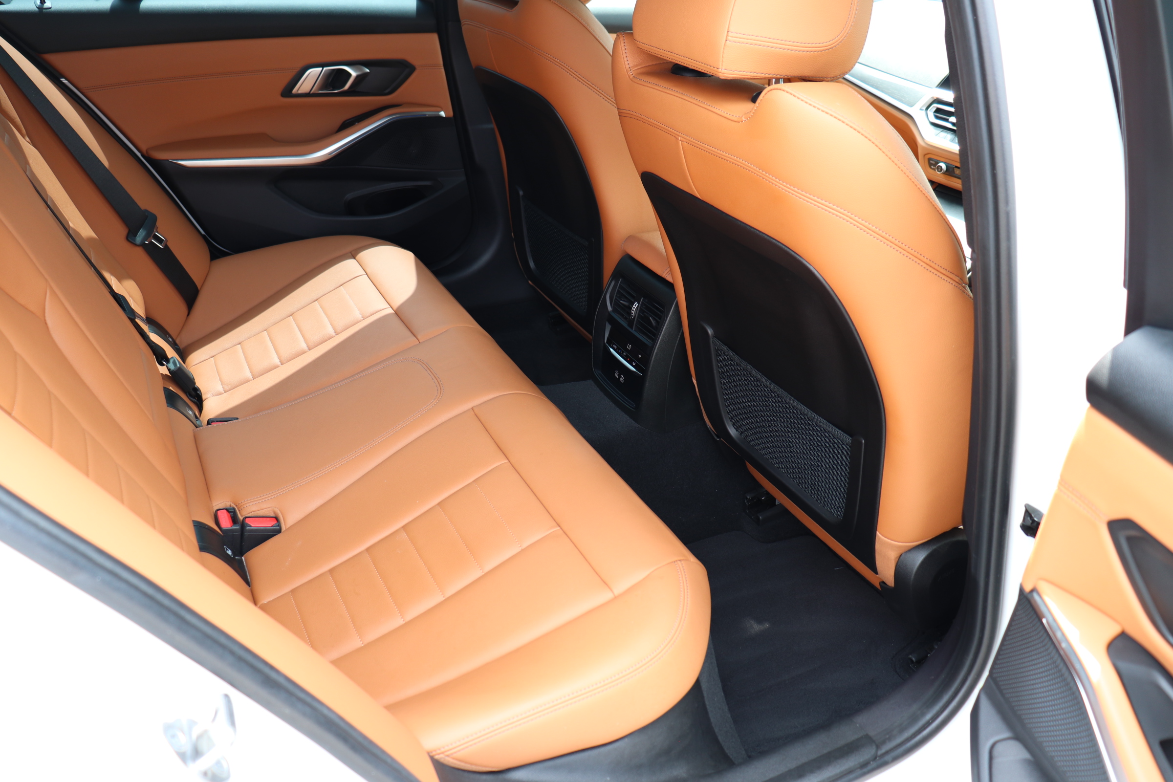 330e Mスポーツ エディション ジョイプラス ワンオーナー コニャックレザー車両画像12
