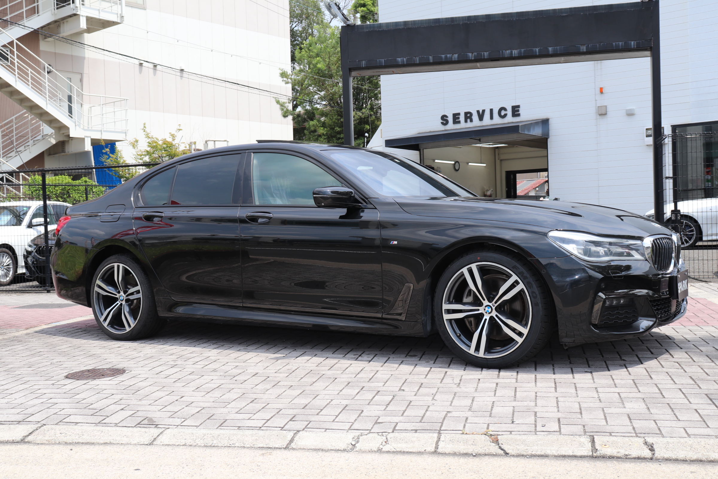 740i Mスポーツ サンルーフ モカレザー マッサージ付きフロントシート車両画像04