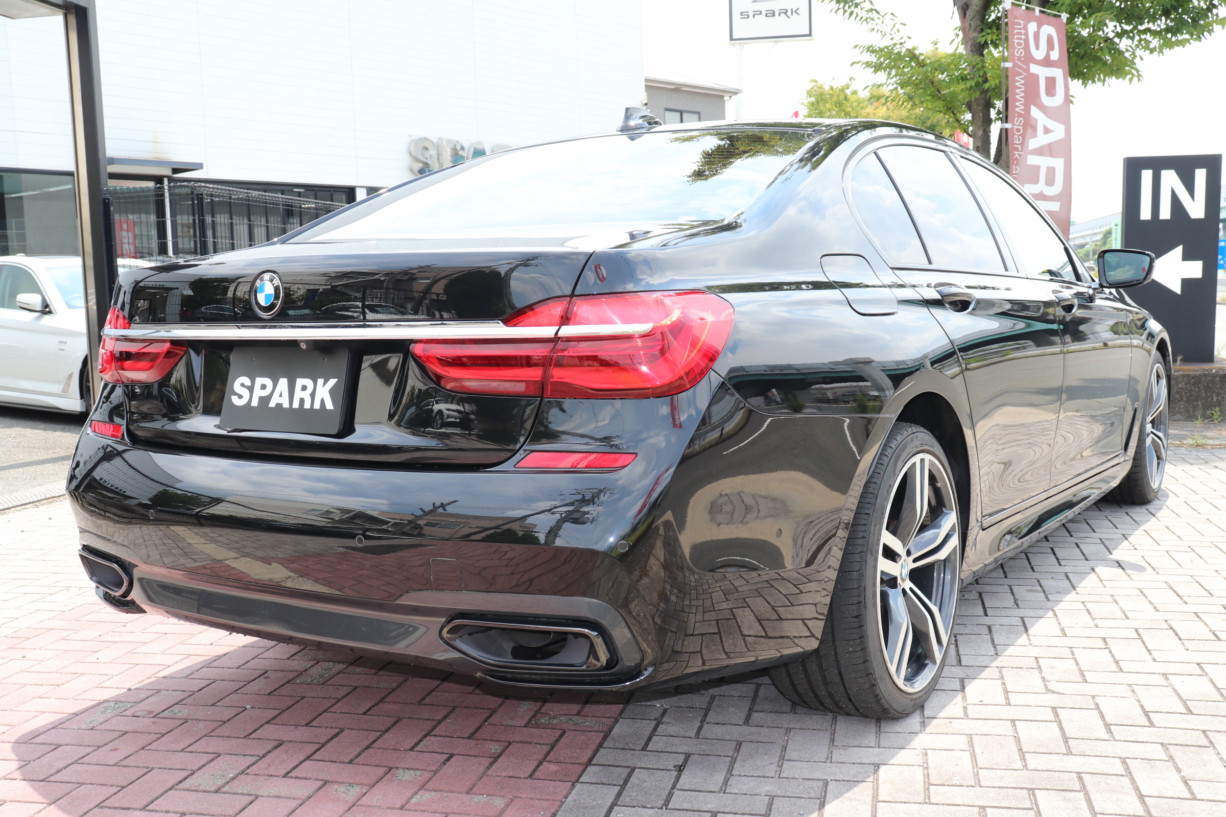740i Mスポーツ サンルーフ モカレザー マッサージ付きフロントシート車両画像05