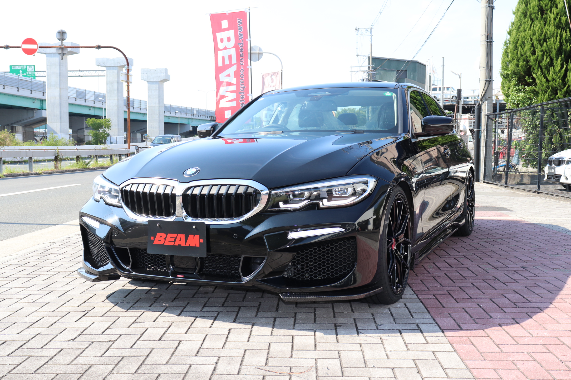 320i ハイラインパッケージ BEAMコンプリートカー ブラックレザー オートトランクの画像
