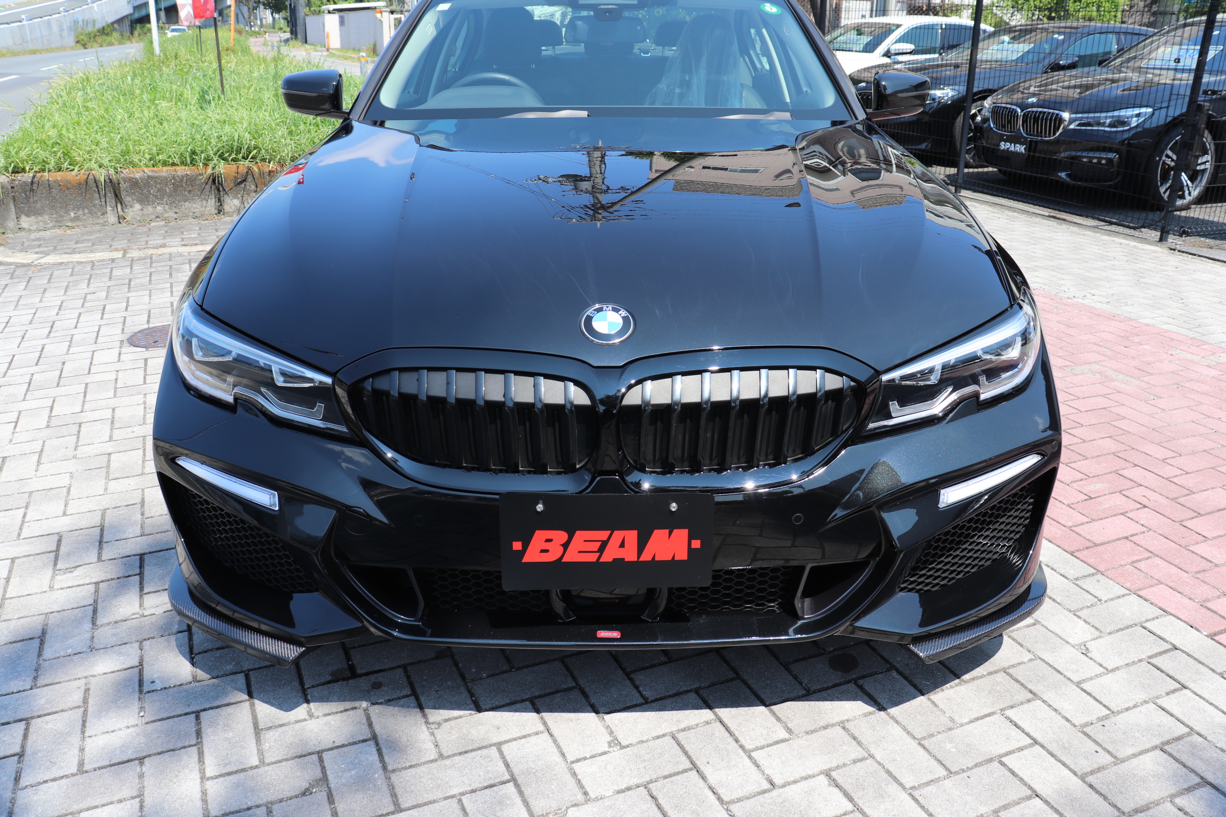 320i ハイラインパッケージ BEAMコンプリートカー ブラックレザー オートトランク車両画像02