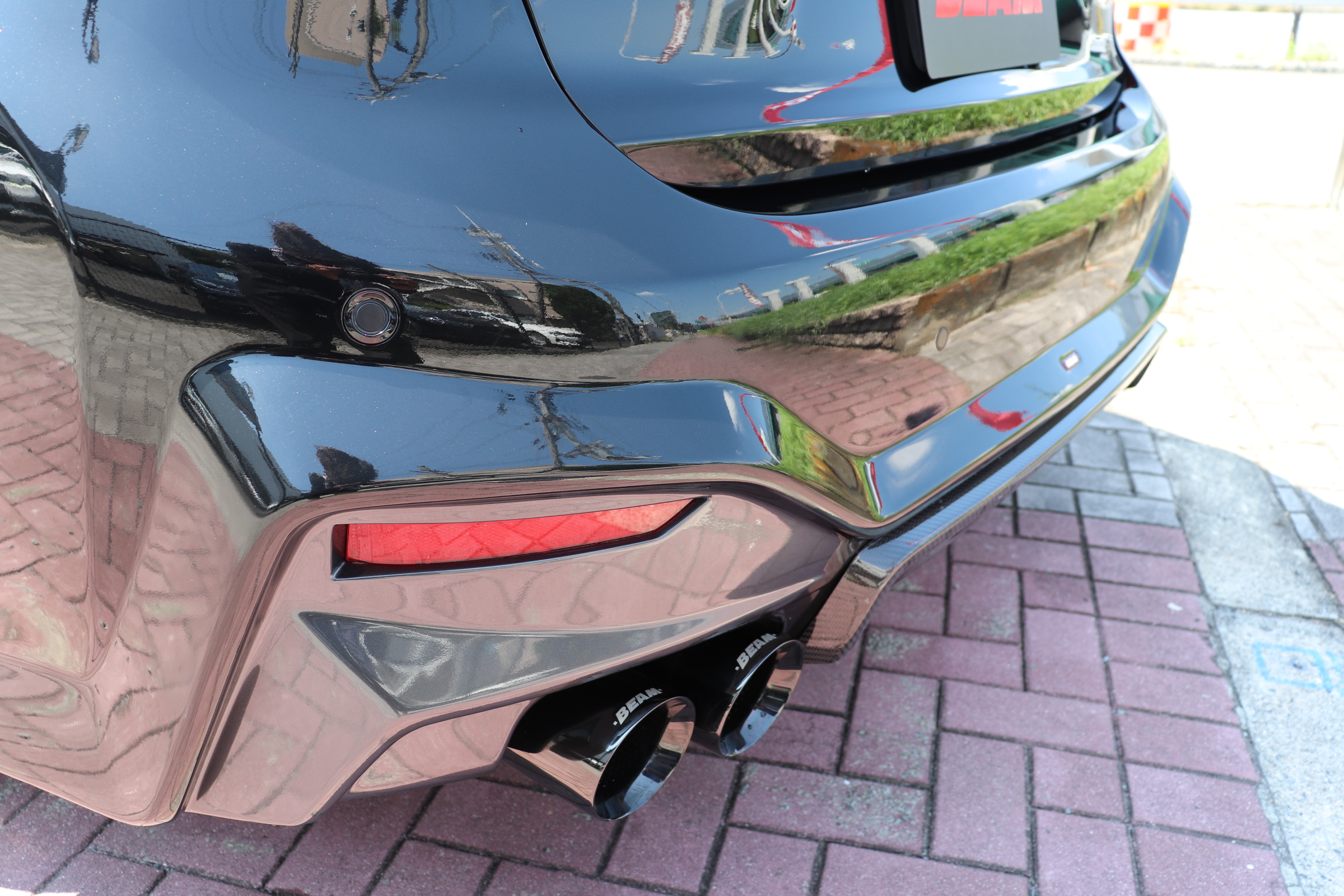 320i ハイラインパッケージ BEAMコンプリートカー ブラックレザー オートトランク車両画像09