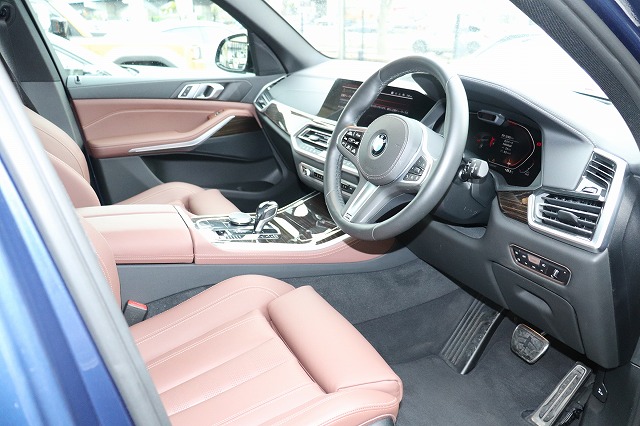 X5 xDrive35d Mスポーツ　ブラウンレザー　パノラマサンルーフ　オートトランク車両画像09