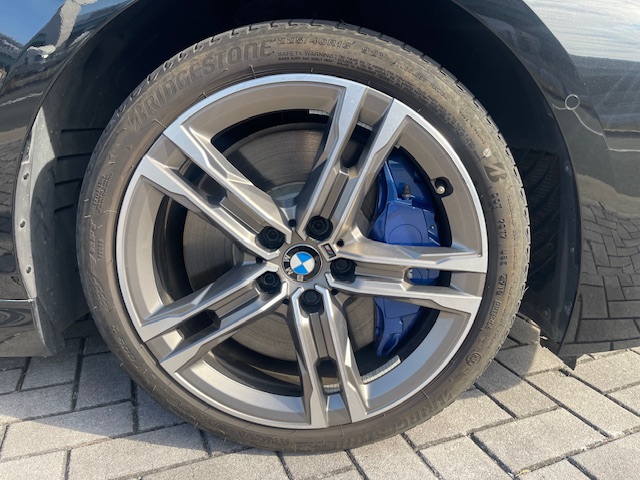 M235i xドライブ グランクーペ 4WD プラスパッケージ BMWライブコックピット アンビエントライト車両画像09