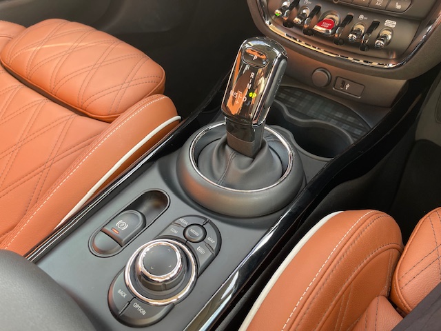 MINI クーパーＳ クラブマン クラシックトリム モルトブラウンレザー マルチディスプレイメーターパネル車両画像15