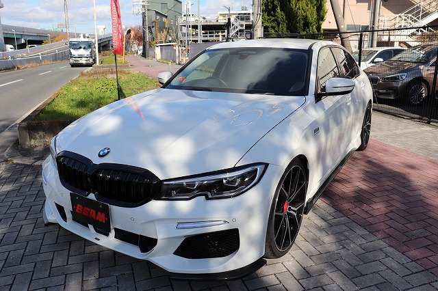 320i BEAMコンプリートカー　ブラックグリル　シャドーライン　ブラックレザーシート　車両画像09