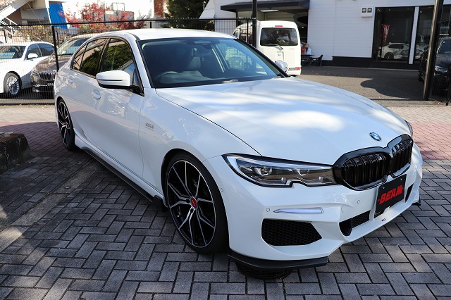 320i BEAMコンプリートカー　ブラックグリル　シャドーライン　ブラックレザーシート　車両画像03