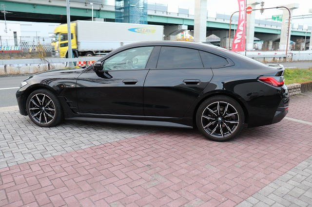 ４２０iグランクーペ　Ｍスポーツ　コーンフォートパッケージ　純正19インチAW車両画像04