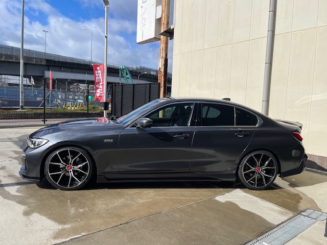 320i エクスクルーシブ BEAMコンプリートカー モカレザー アンビエントライト車両画像03