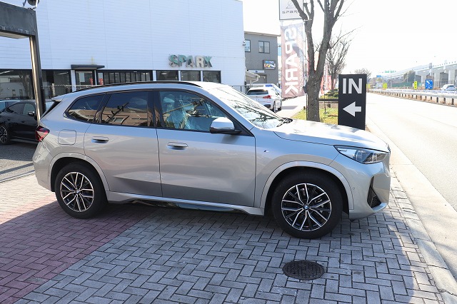 X1　ｘDrive20d　Mスポーツ　ハイラインパッケージ　ブラックレザーシート　ステアリングヒーター車両画像04