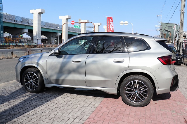 X1　ｘDrive20d　Mスポーツ　ハイラインパッケージ　ブラックレザーシート　ステアリングヒーター車両画像08