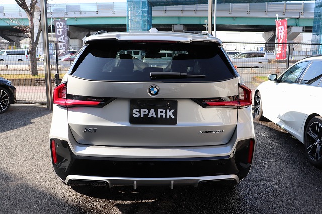 X1　ｘDrive20d　Mスポーツ　ハイラインパッケージ　ブラックレザーシート　ステアリングヒーター車両画像06