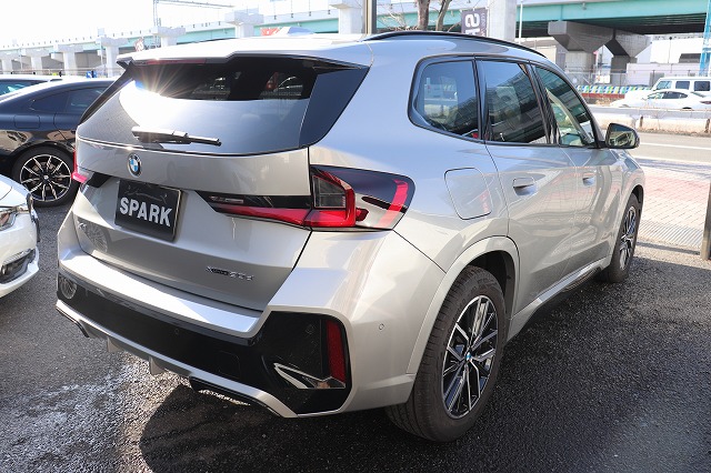 X1　ｘDrive20d　Mスポーツ　ハイラインパッケージ　ブラックレザーシート　ステアリングヒーター車両画像05