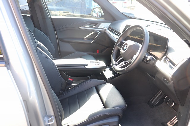 X1　ｘDrive20d　Mスポーツ　ハイラインパッケージ　ブラックレザーシート　ステアリングヒーター車両画像10