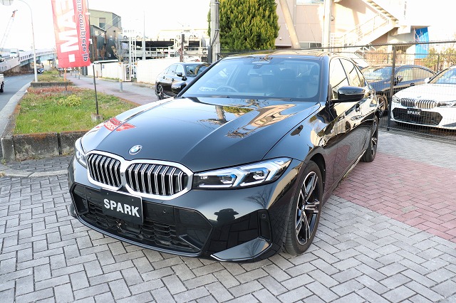 318i　Mスポーツ　ヘッドアップディスプレイ　オートトランク　アクティブクルーズコントロール車両画像09