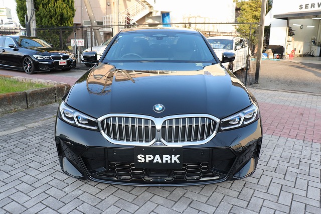 318i　Mスポーツ　ヘッドアップディスプレイ　オートトランク　アクティブクルーズコントロール車両画像02