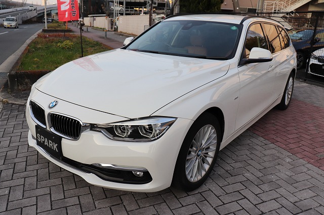 320dラグジュアリーツーリング　ブラウンレザー　フルセグTV　車両画像09