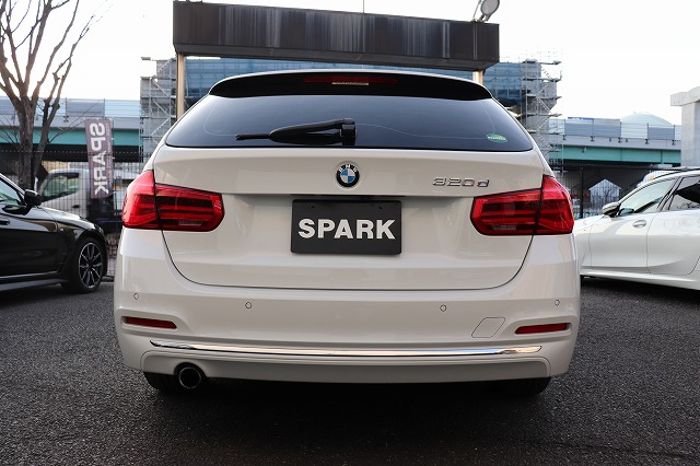 320dラグジュアリーツーリング　ブラウンレザー　フルセグTV　車両画像06