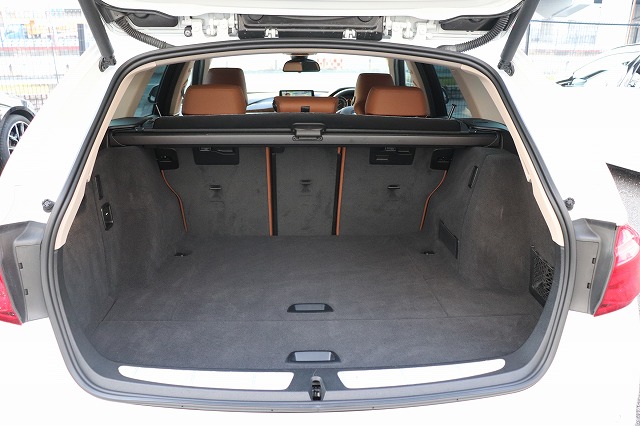 320dラグジュアリーツーリング　ブラウンレザー　フルセグTV　車両画像15