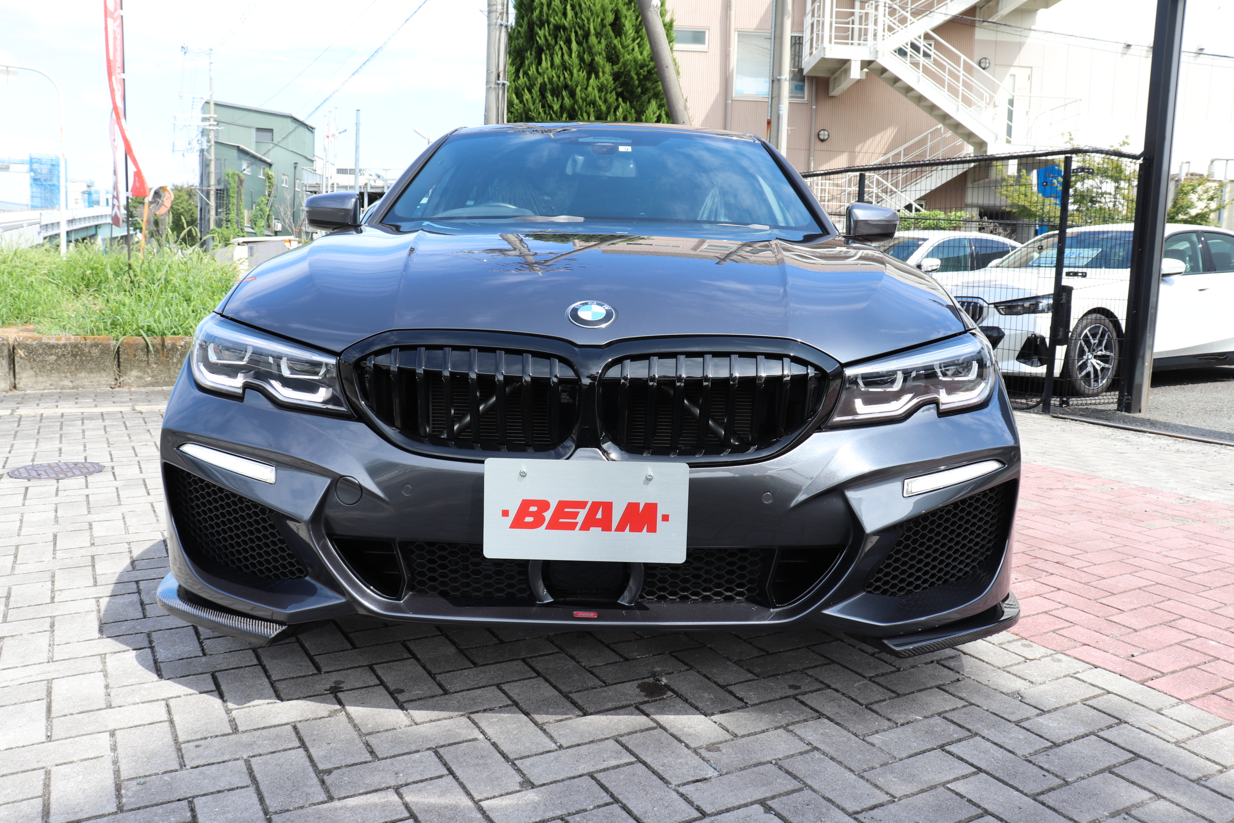 320i エクスクルーシブ BEAMコンプリートカー モカレザー アンビエントライト車両画像02
