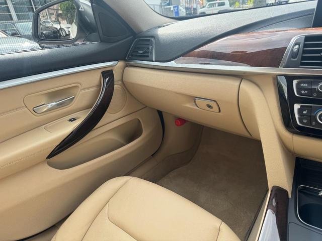 420i グランクーペ　ラグジュアリー　コンフォートアクセス／シートヒーター／アンビエントライト／Bluetooth・USBオーディオ／アクティブクルーズコントロール車両画像09