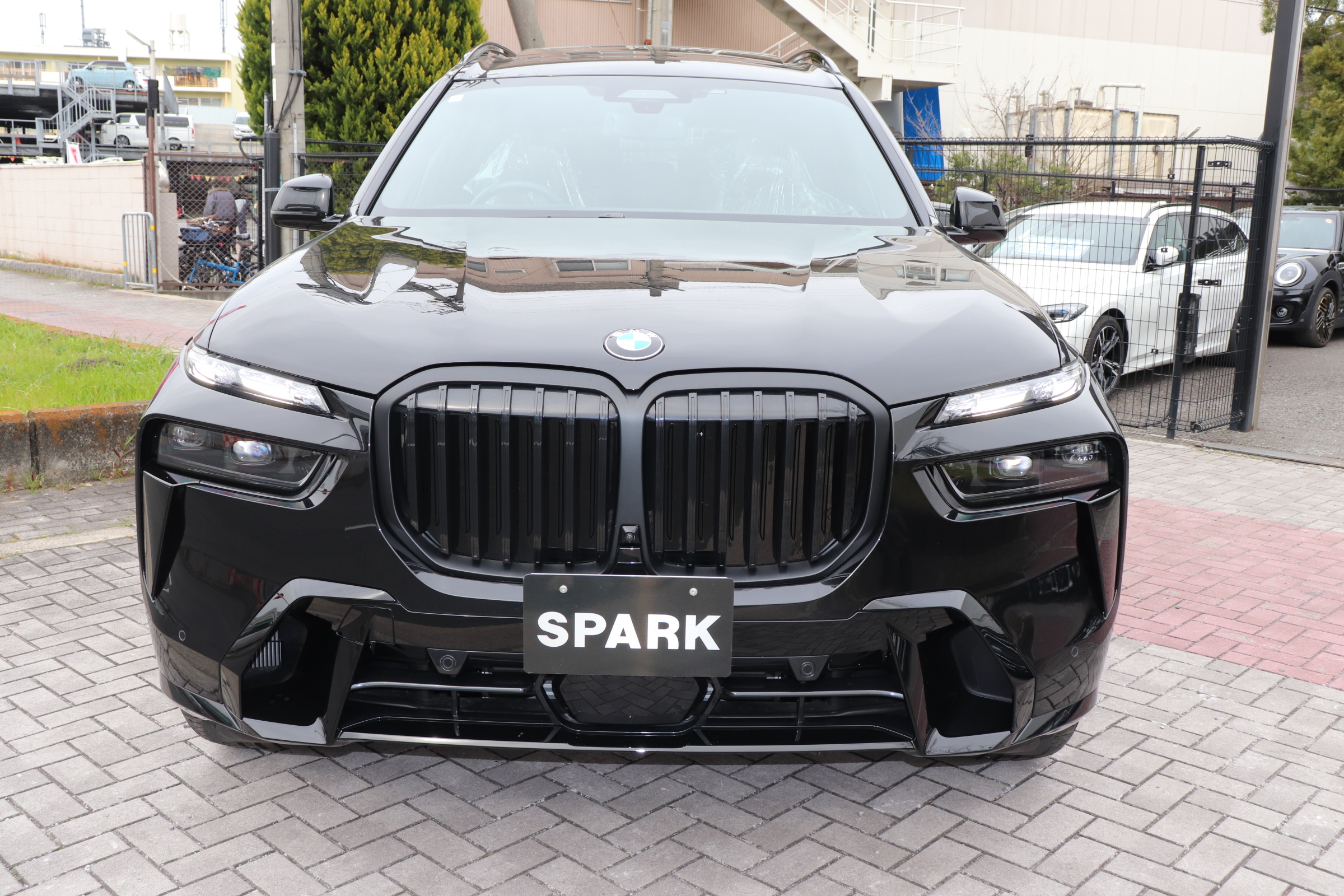 X7 xドライブ40d Mスポーツ 4WD ワンオーナー スカイラウンジサンルーフ Mスポーツパッケージプロ ブラウンレザー ハーマンカードンサウンドシステム 全周囲カメラ ヘッドアップディスプレイ 全席シートヒーター フルセグTV 前席マッサージシート車両画像02