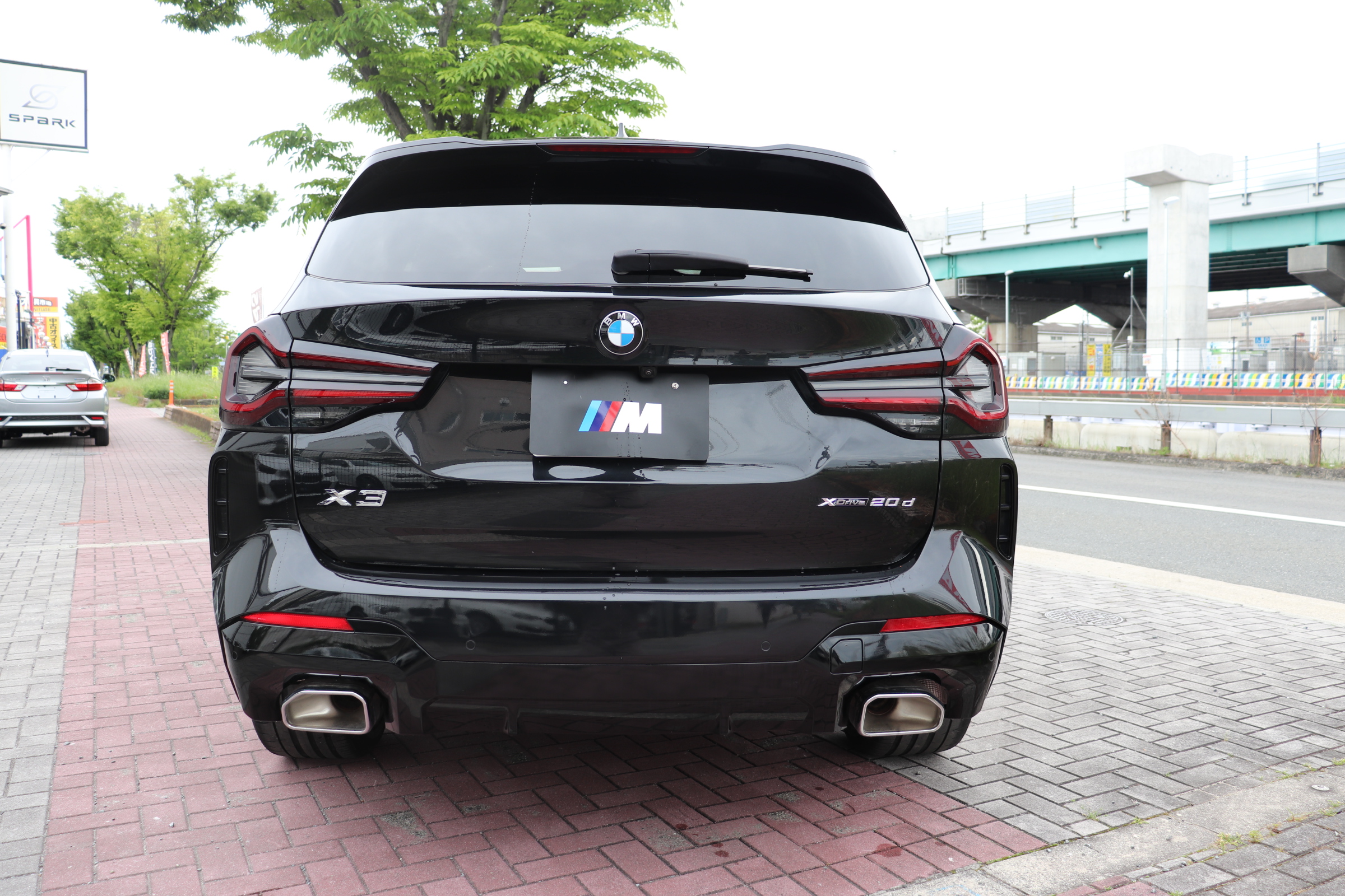 X3 xDrive 20D Mスポーツ 電動パノラマルーフ ステアリングヒーター サウンドパッケージ ハーマンカードンサウンドシステム車両画像06