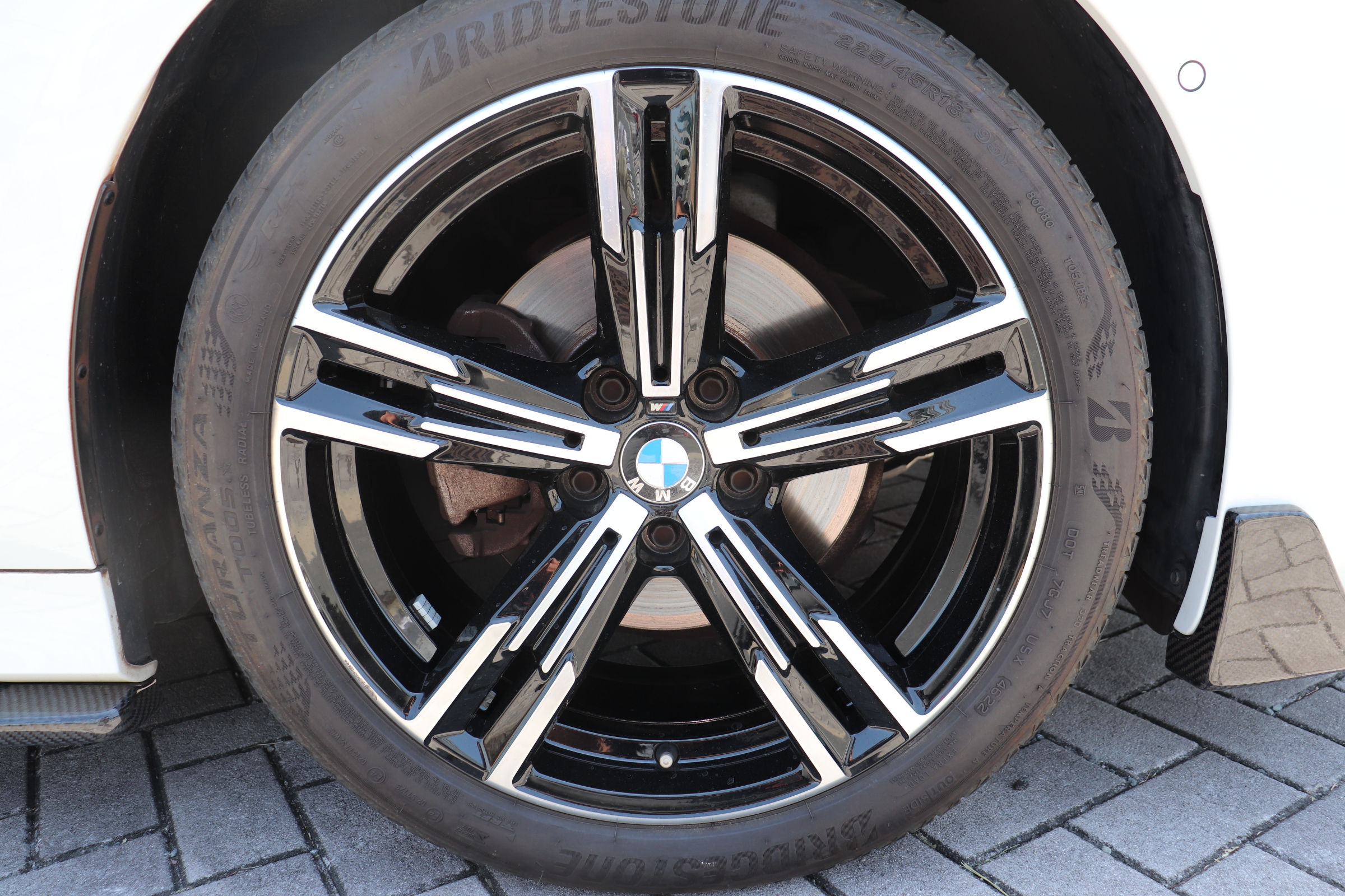 320d xドライブ ツーリング 前期MスポーツFバンパー BEAMフロントカーボンリップ BEAMサイドカーボンスポイラー車両画像10