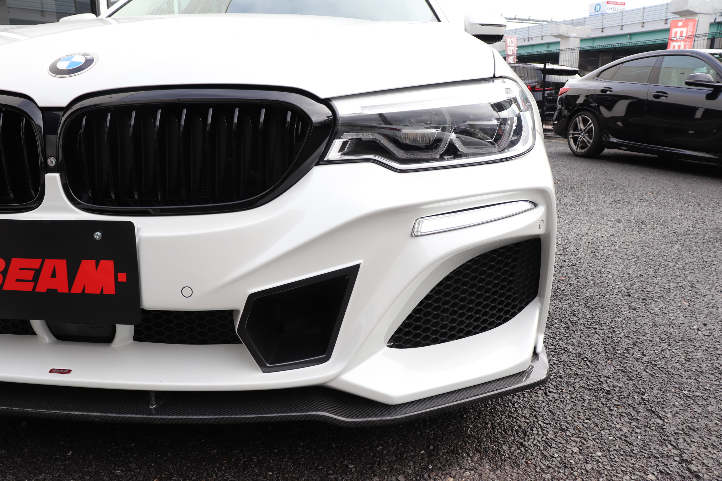 530i ラグジュアリー BEAMコンプリートカー BEAMフロントエアロバンパー BEAMサイドスポイラー車両画像07