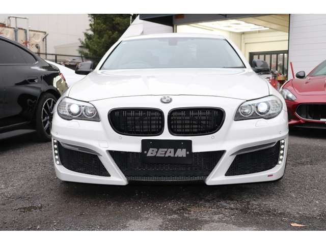 528i BEAMコンプリート BEAMフルエアロ/BEAMサスペンション/BEAM20インチAW/BEAM4出マフラー/ブラックレザーシート/シートヒーター/バックカメラ/HDDナビ/地デジ/ETC車両画像02