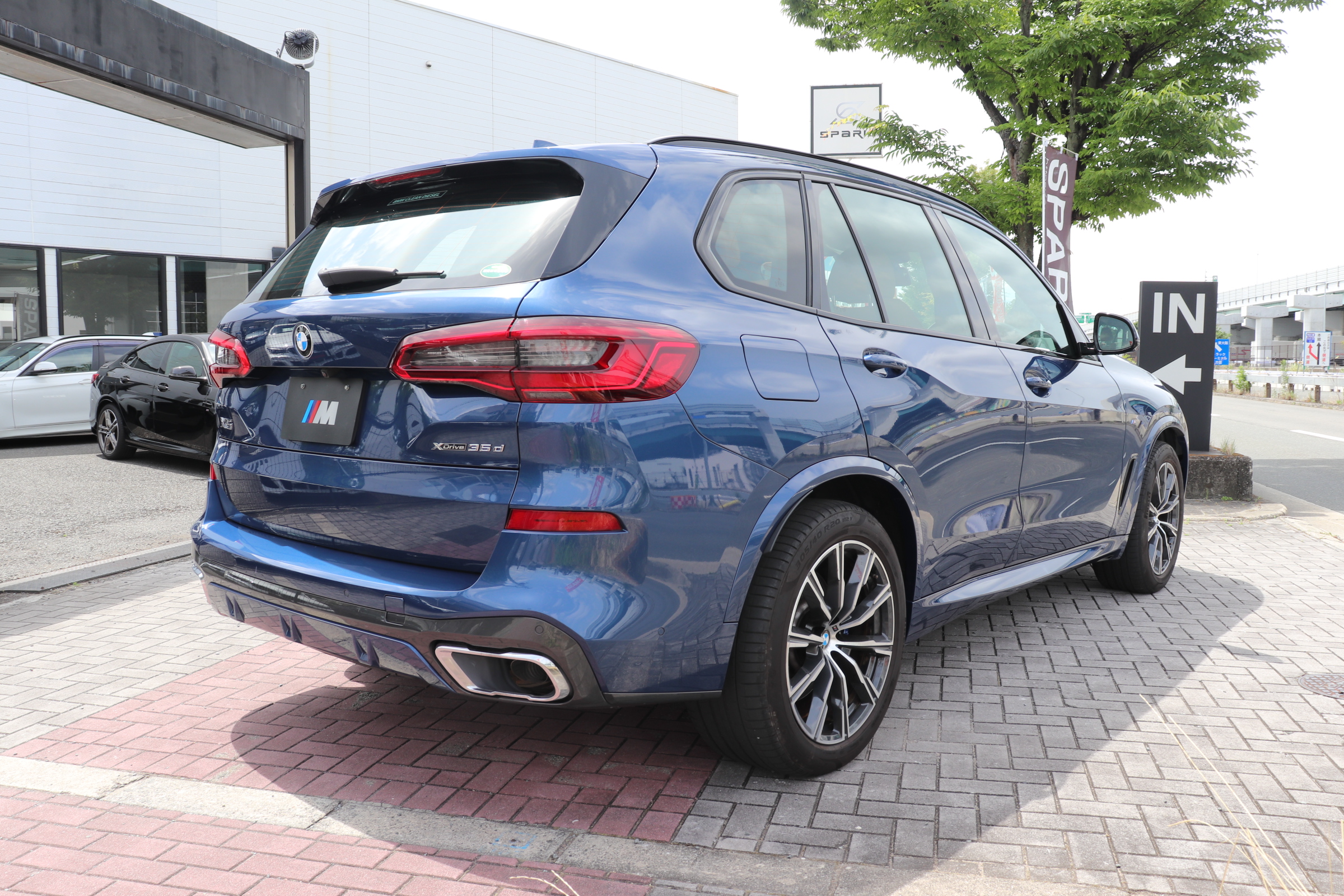 X5 xDrive 35d Mスポーツ パノラマサンルーフ プラスパッケージ ブラウンレザー車両画像05