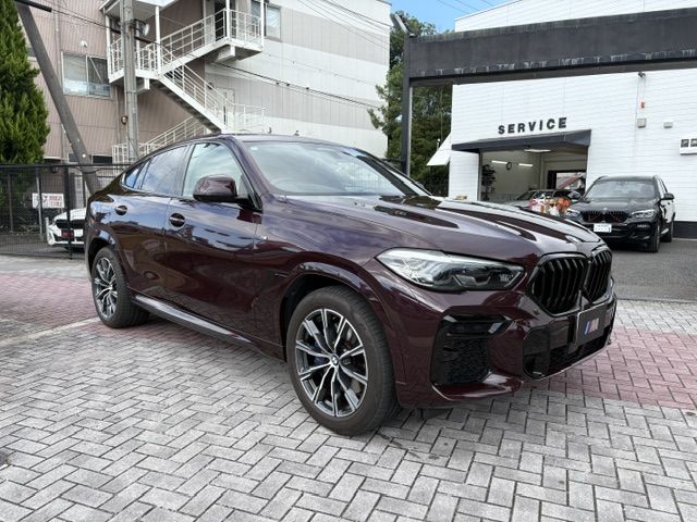 X6 xDrive35d Mスポーツ スカイラウンジパノラマサンルーフ ハーマンカードン マイルドハイブリッド車両画像02