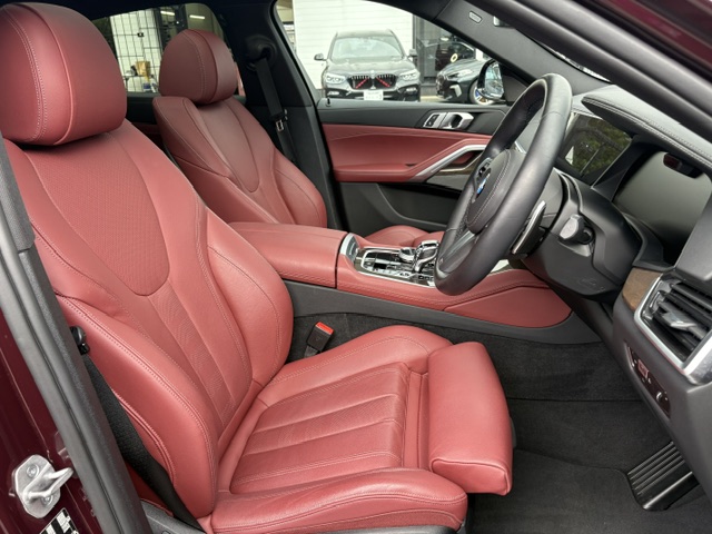 X6 xDrive35d Mスポーツ スカイラウンジパノラマサンルーフ ハーマンカードン マイルドハイブリッド車両画像07