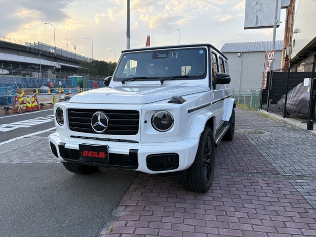 Gクラス G450d AMGラインパッケージ ナイトパッケージ マヌファクトゥーアプログラム＆プログラム＋ ボディ同色スペアタイヤリングの画像