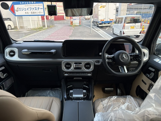 Gクラス G450d AMGラインパッケージ ナイトパッケージ マヌファクトゥーアプログラム＆プログラム＋ ボディ同色スペアタイヤリング車両画像08
