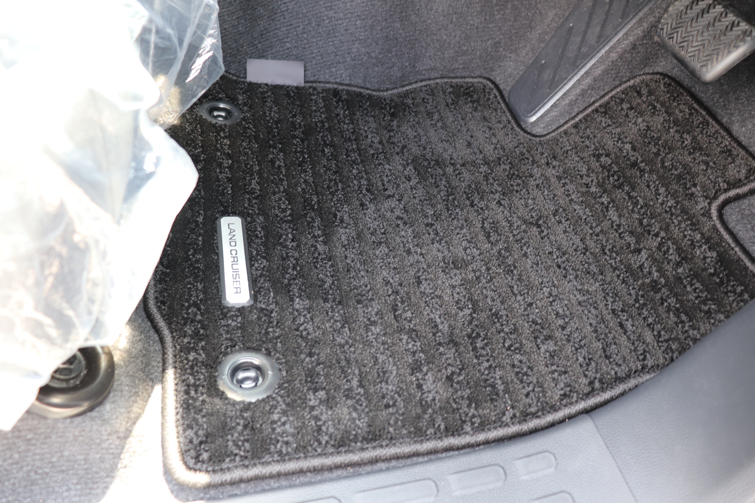 トヨタ ランドクルーザーFJ 2.7VX １２型純正ディスプレイオーディオ　シートヒーター車両画像12