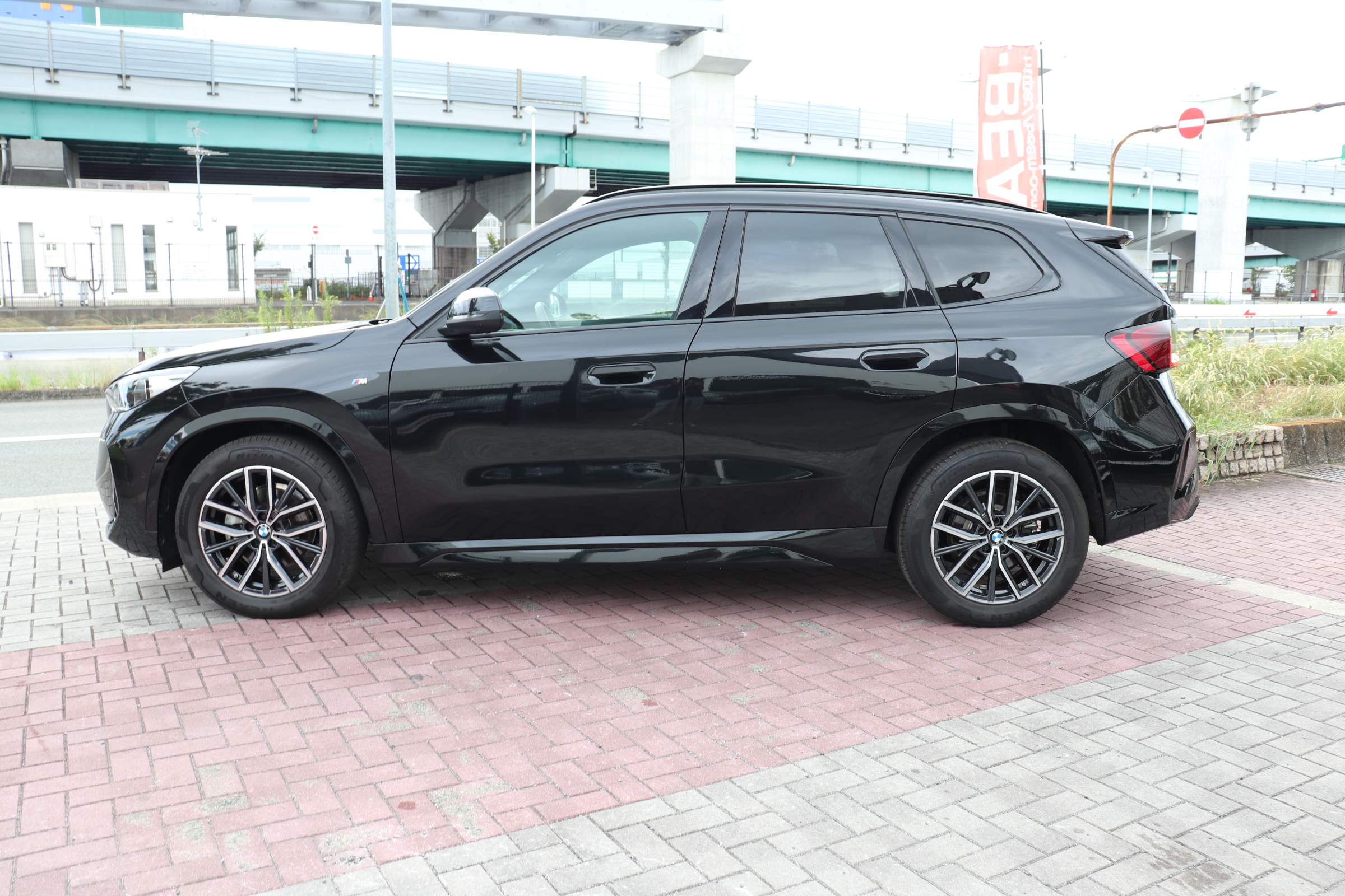 Ｘ１ ｘＤｒｉｖｅ　２０ｄ　Ｍスポーツ ハイラインパッケージ ワンオーナー車両画像02