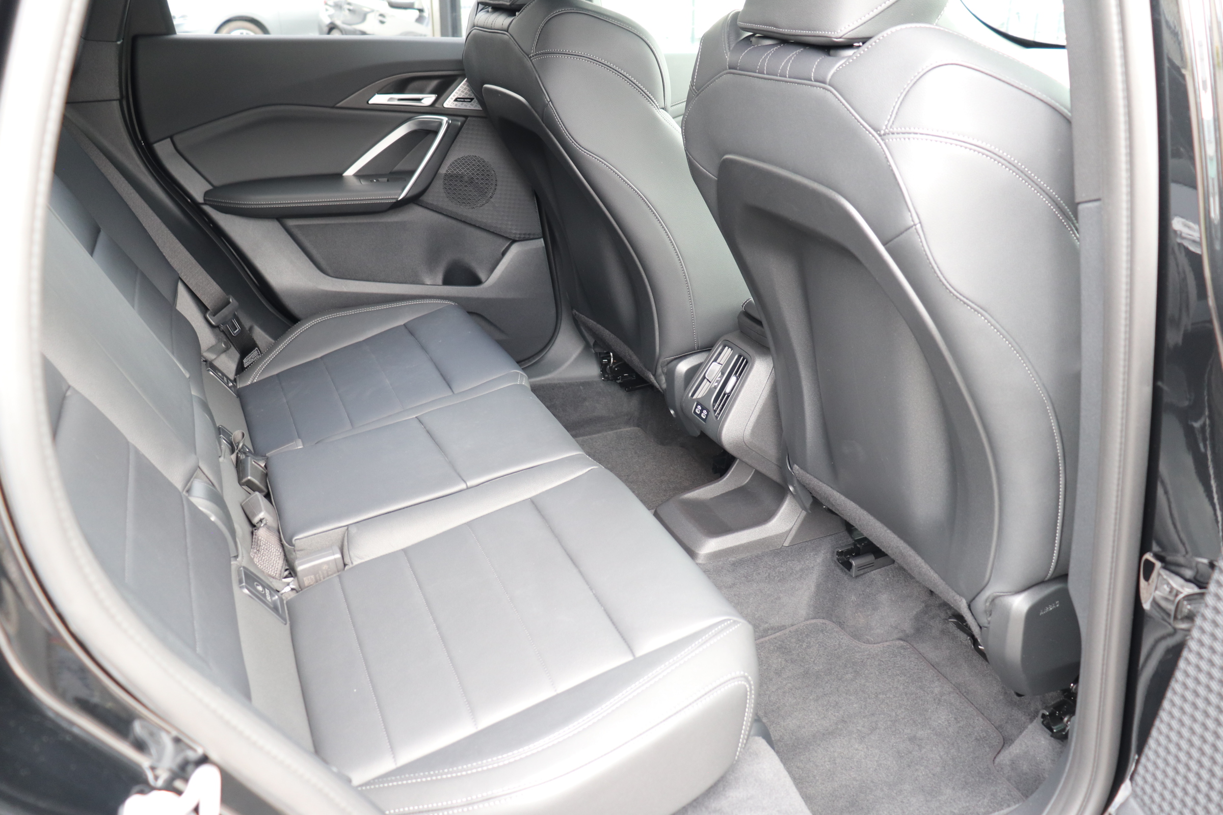 Ｘ１ ｘＤｒｉｖｅ　２０ｄ　Ｍスポーツ ハイラインパッケージ ワンオーナー車両画像12