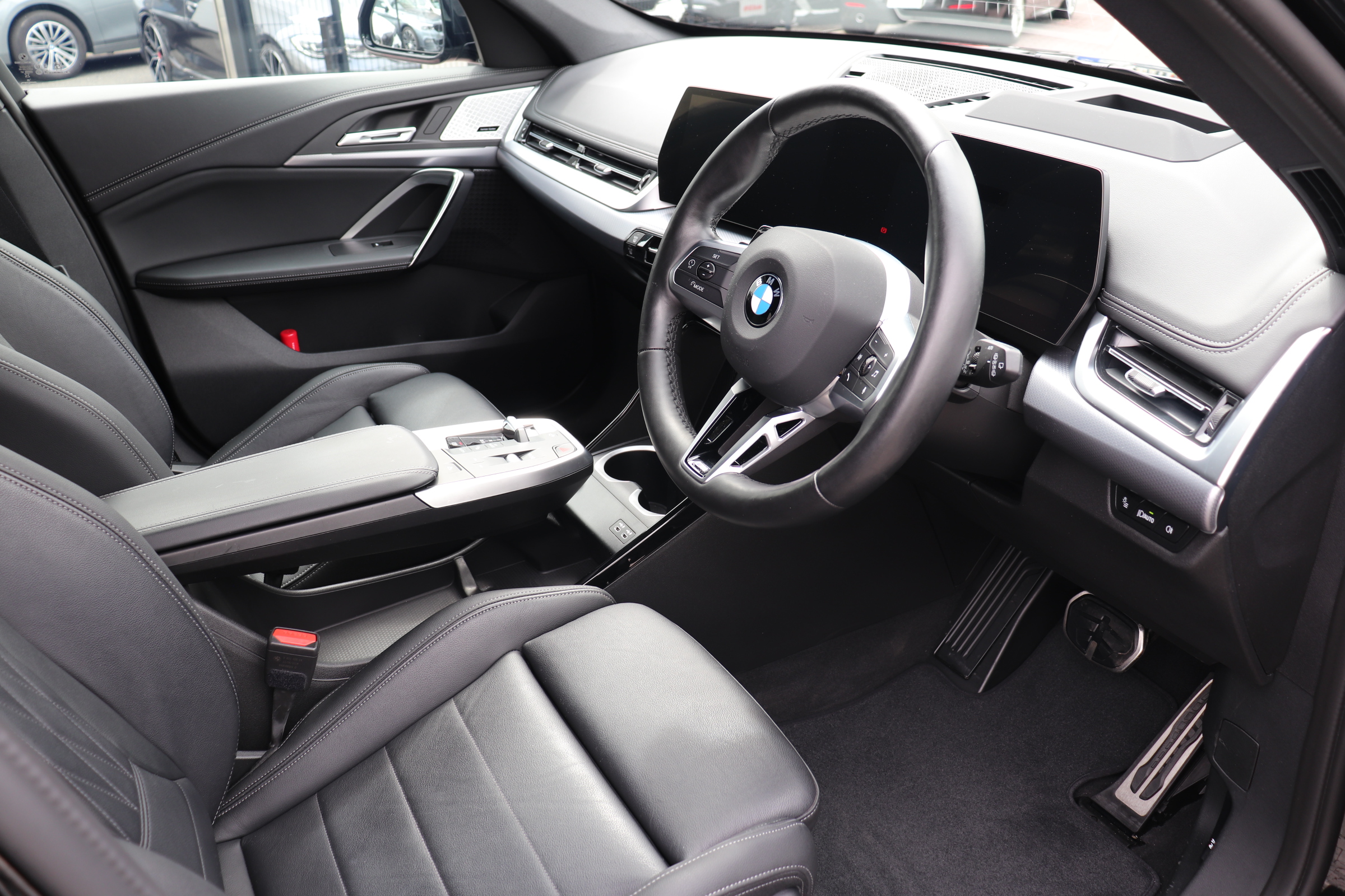 Ｘ１ グレード ｘＤｒｉｖｅ ２０ｄ Ｍスポーツ ハイラインパッケージ ワンオーナー車両画像09
