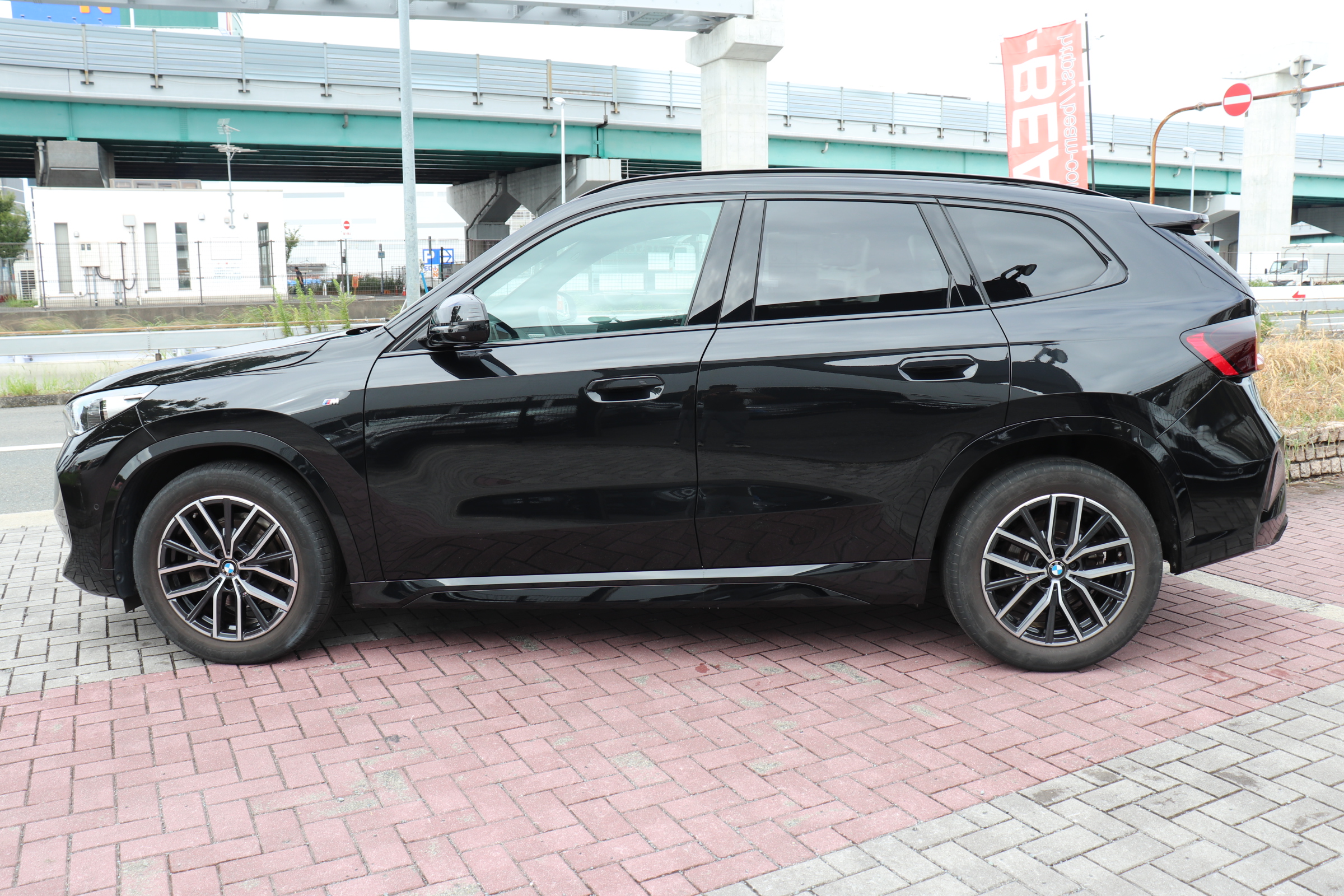 Ｘ１ グレード ｘＤｒｉｖｅ ２０ｄ Ｍスポーツ ハイラインパッケージ ワンオーナー車両画像02