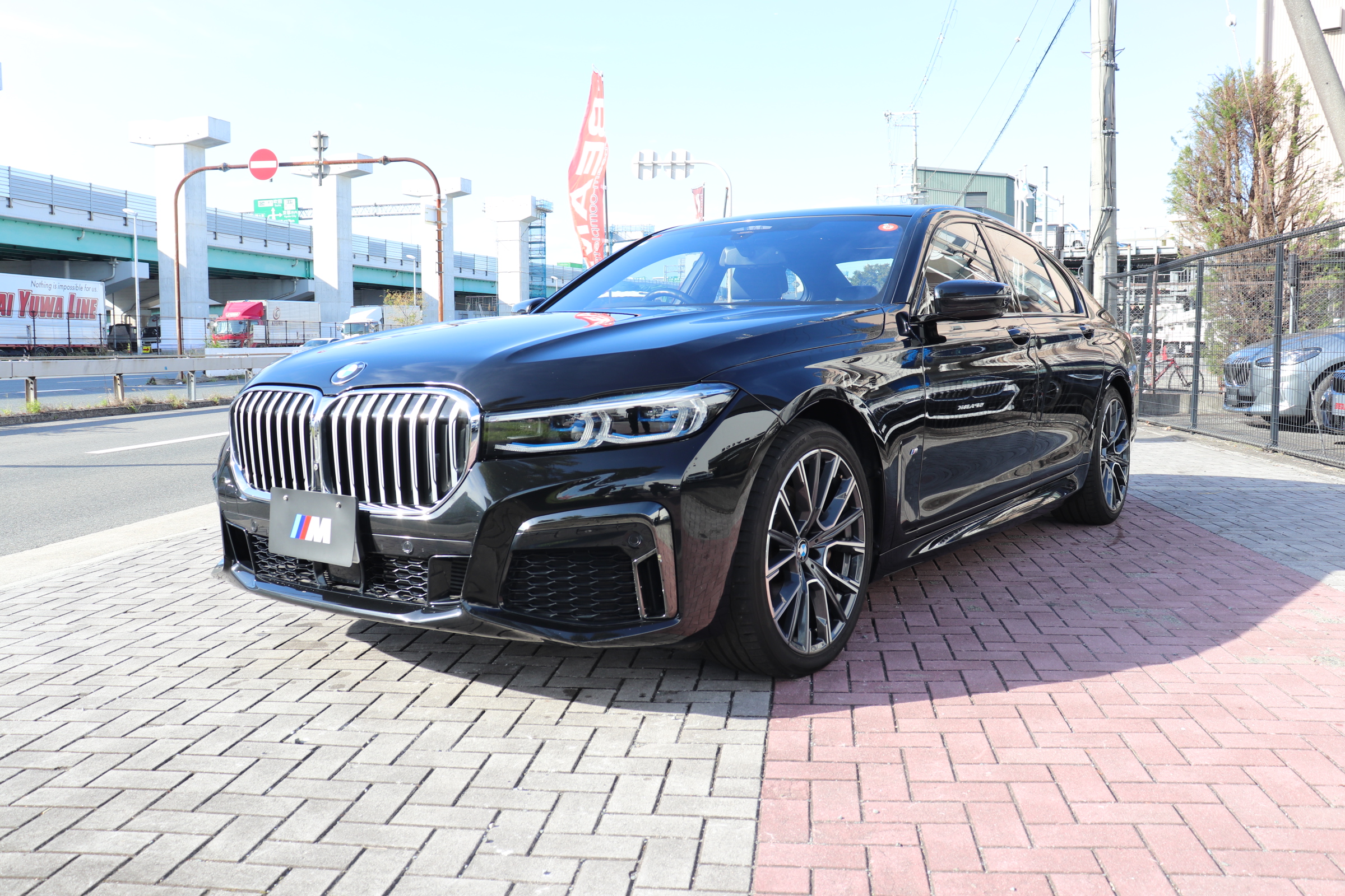 740d xdrive Mスポーツ イノベーションPKG ブラックレザー パノラマサンルーフの画像